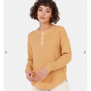 Mate Harper Henley in color Ochre size XS